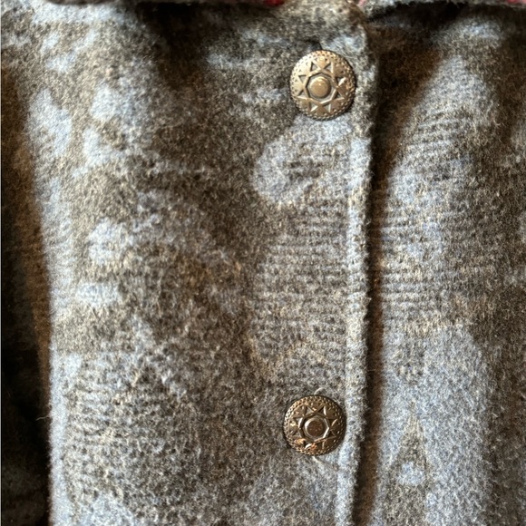 Womes wool coat size L - Picture 2 of 3